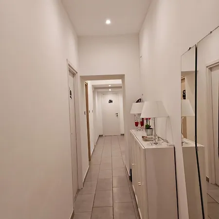 Capital Bed and breakfast *