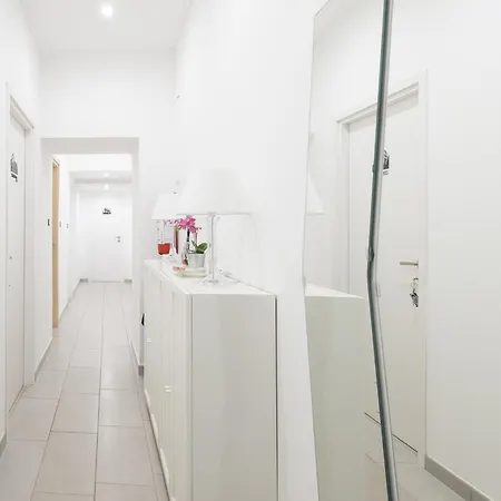 Capital Bed and breakfast *